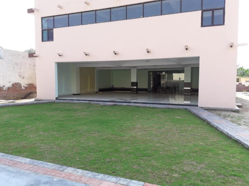 Yog Bhawan Apart otel Greater Noida Dış mekan fotoğraf