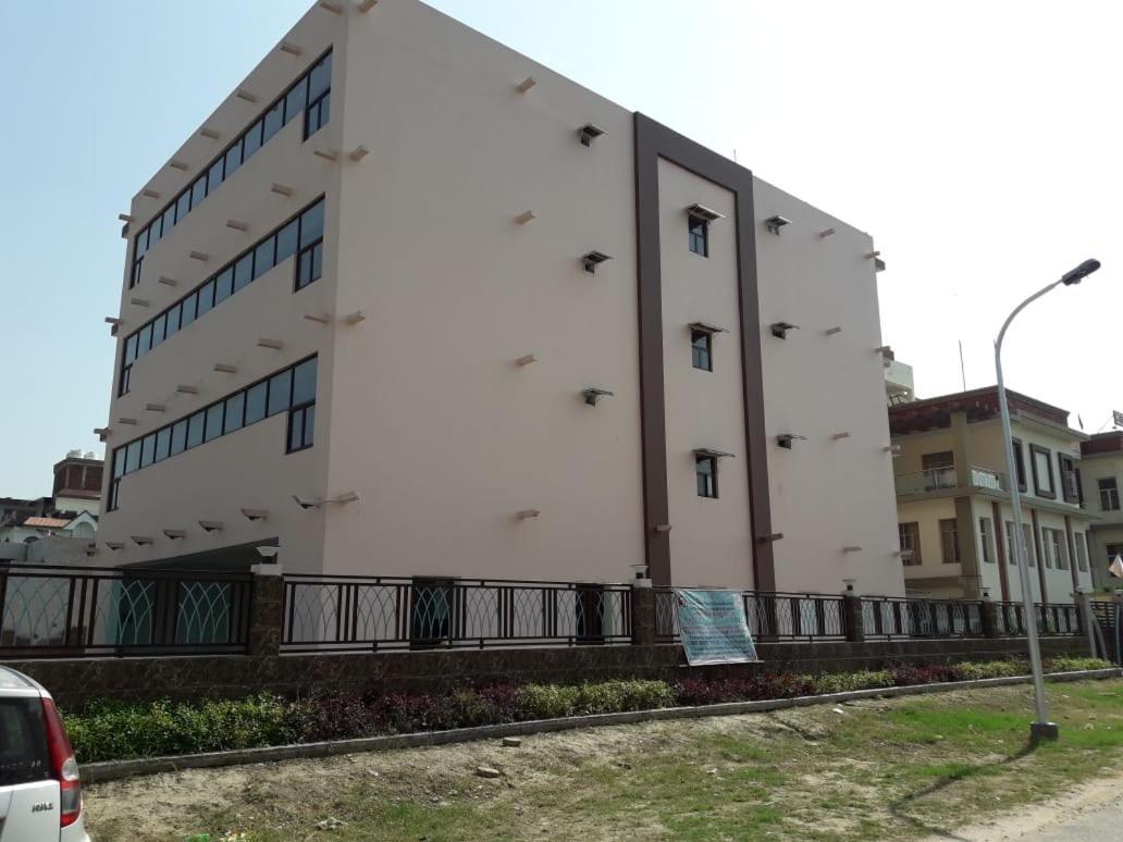 Yog Bhawan Apart otel Greater Noida Dış mekan fotoğraf